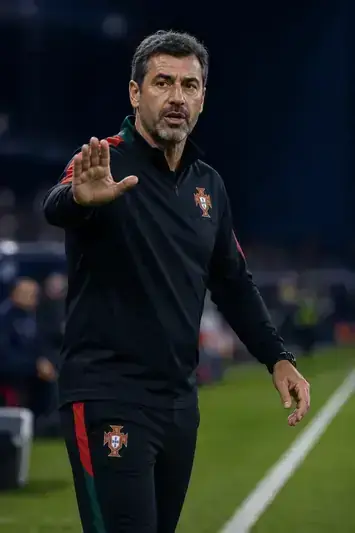 Roberto Martínez Portugal manager portrait